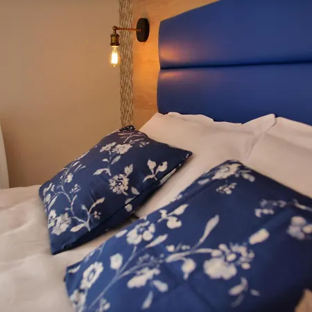 Room In Apartment - Blue Reves Apartment Gasthuis